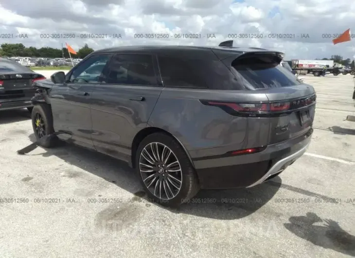 LAND ROVER RANGE ROVER VELAR 2018 vin SALYM2RV2JA706294 from auto auction Iaai