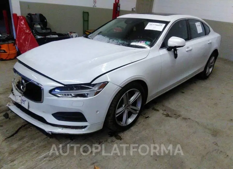 VOLVO S90 2018 vin LVY982MK9JP016321 from auto auction Iaai