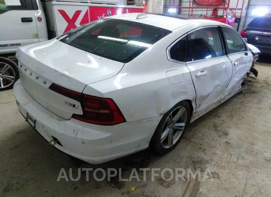 VOLVO S90 2018 vin LVY982MK9JP016321 from auto auction Iaai