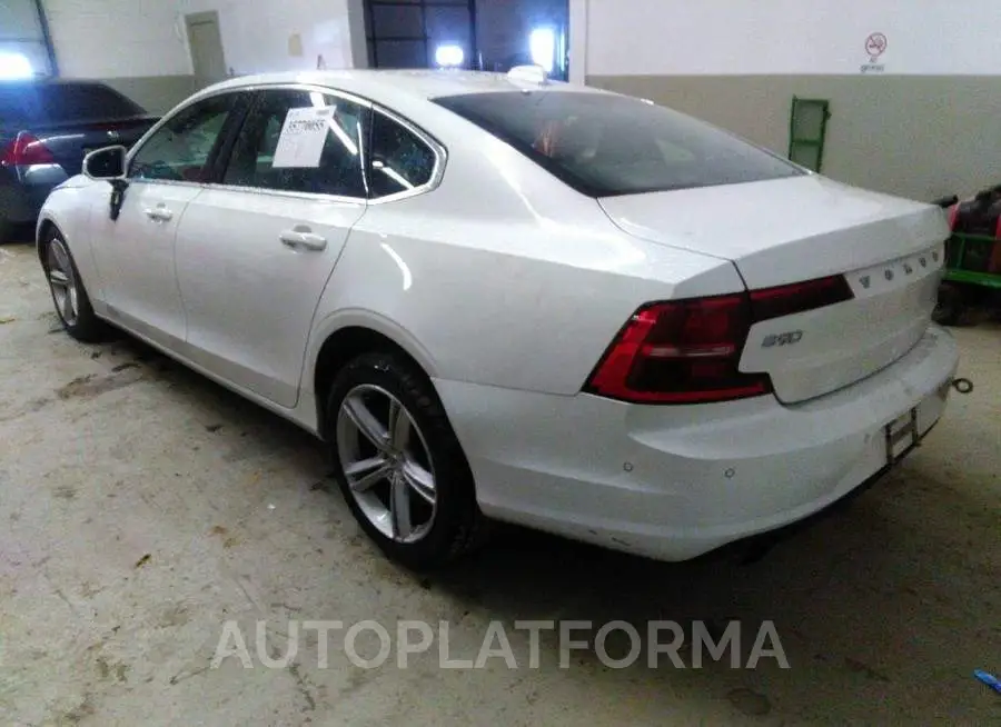 VOLVO S90 2018 vin LVY982MK9JP016321 from auto auction Iaai