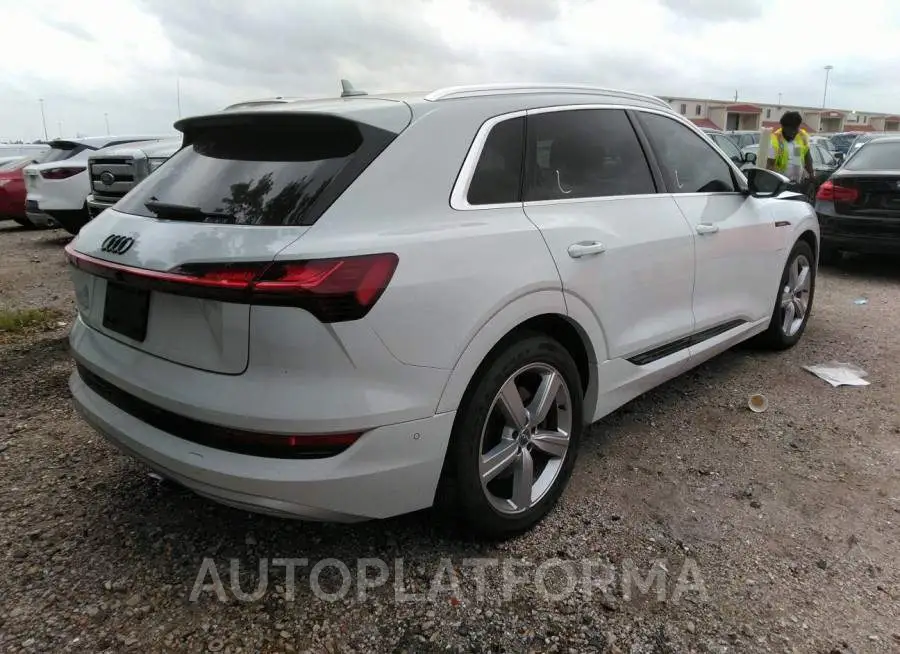 AUDI E-TRON 2019 vin WA1LAAGE7KB020913 from auto auction Iaai