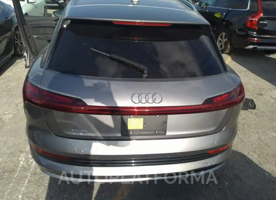 AUDI E-TRON 2019 vin WA1VAAGE4KB023955 from auto auction Iaai