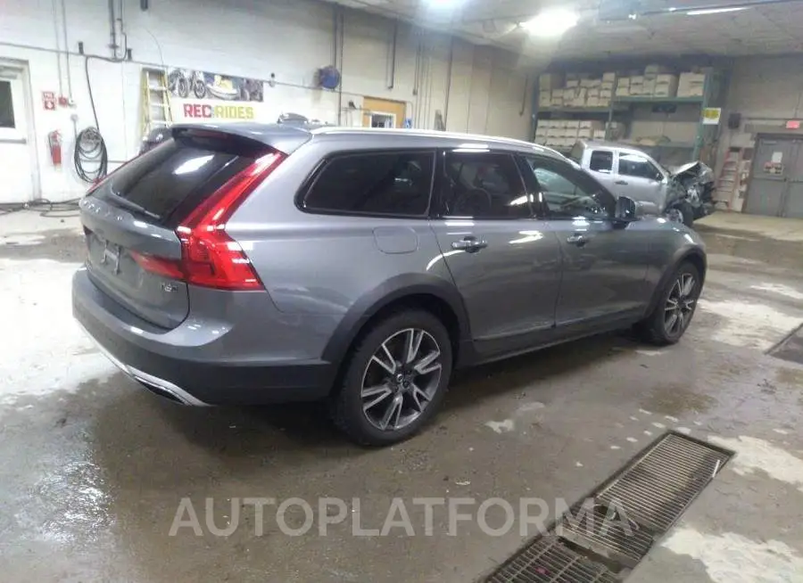 VOLVO V90 CROSS COUNTRY 2017 vin YV4A22NL8H1000490 from auto auction Iaai