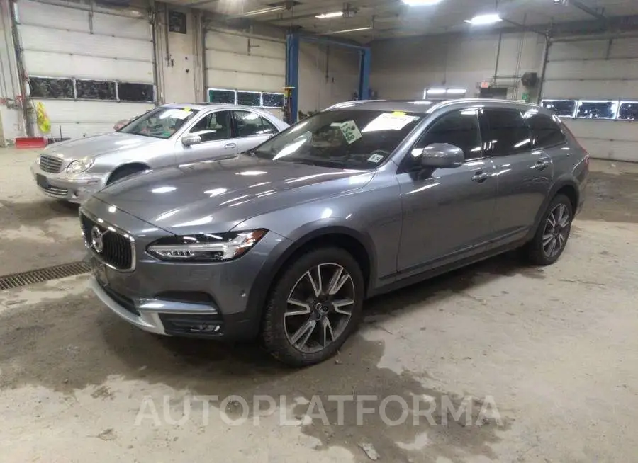 VOLVO V90 CROSS COUNTRY 2017 vin YV4A22NL8H1000490 from auto auction Iaai