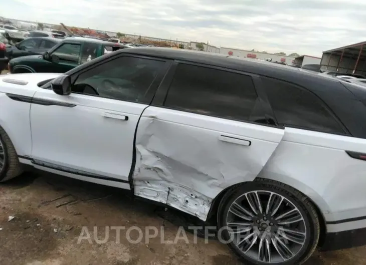 LAND ROVER RANGE ROVER VELAR 2018 vin SALYL2RVXJA752085 from auto auction Iaai