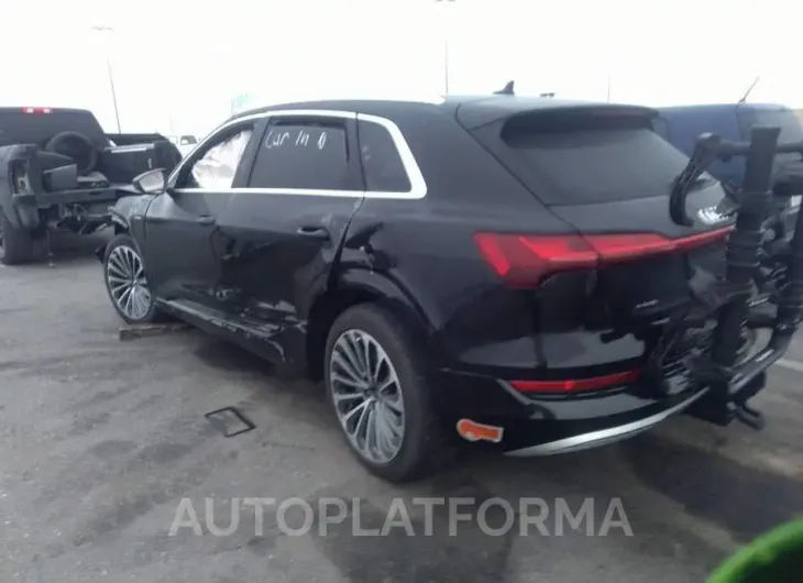 AUDI E-TRON 2019 vin WA1VABGE7KB012602 from auto auction Iaai