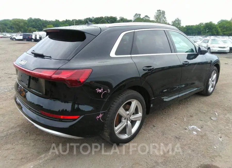 AUDI E-TRON 2019 vin WA1LAAGE6KB013595 from auto auction Iaai