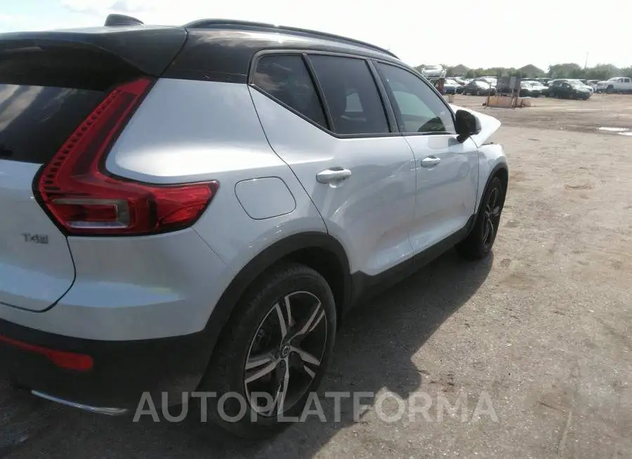 VOLVO XC40 2019 vin YV4AC2HM9K2123928 from auto auction Iaai