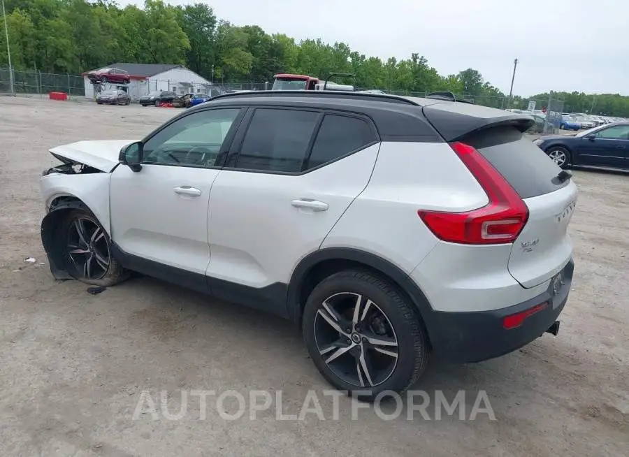 VOLVO XC40 2021 vin YV4162UM4M2476786 from auto auction Iaai