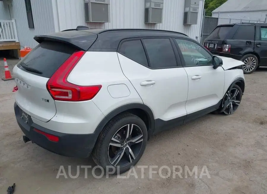 VOLVO XC40 2021 vin YV4162UM4M2476786 from auto auction Iaai