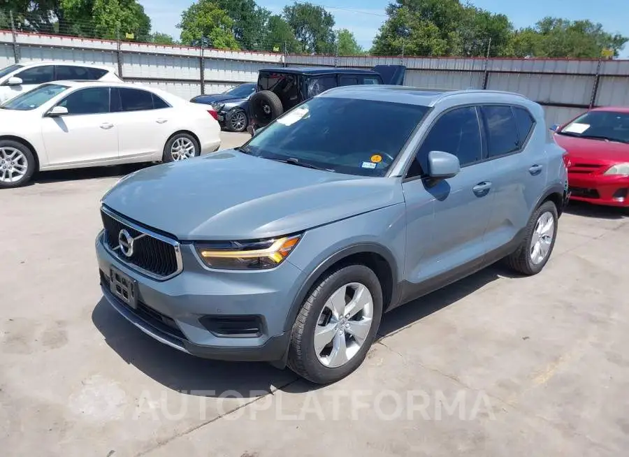 VOLVO XC40 2020 vin YV4AC2HK3L2305673 from auto auction Iaai