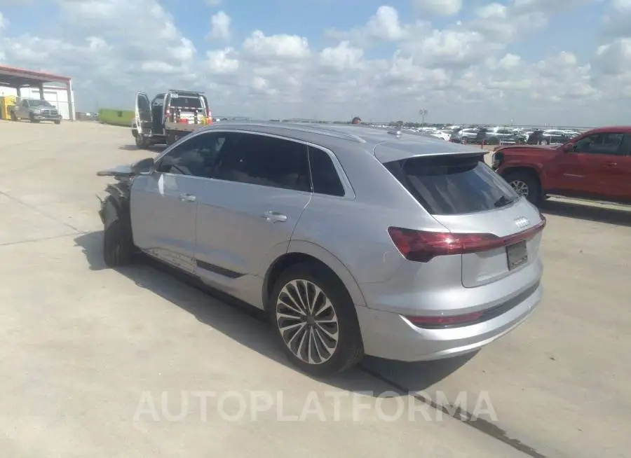 AUDI E-TRON 2019 vin WA1VAAGE9KB024406 from auto auction Iaai