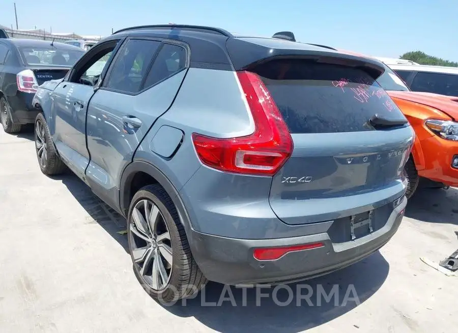 VOLVO XC40 RECHARGE PURE 2022 vin YV4ED3UB3N2702636 from auto auction Iaai