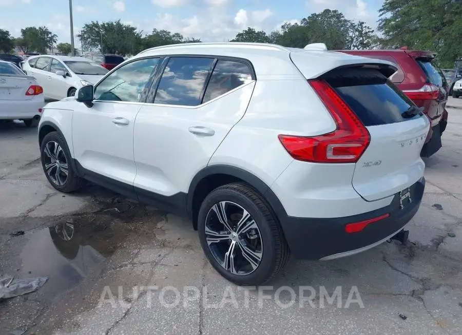 VOLVO XC40 2022 vin YV4162UL6N2789086 from auto auction Iaai