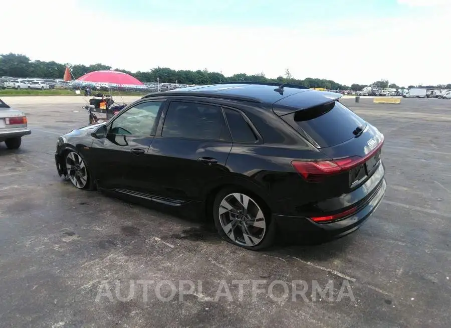 AUDI E-TRON 2022 vin WA1AAAGE1NB013581 from auto auction Iaai