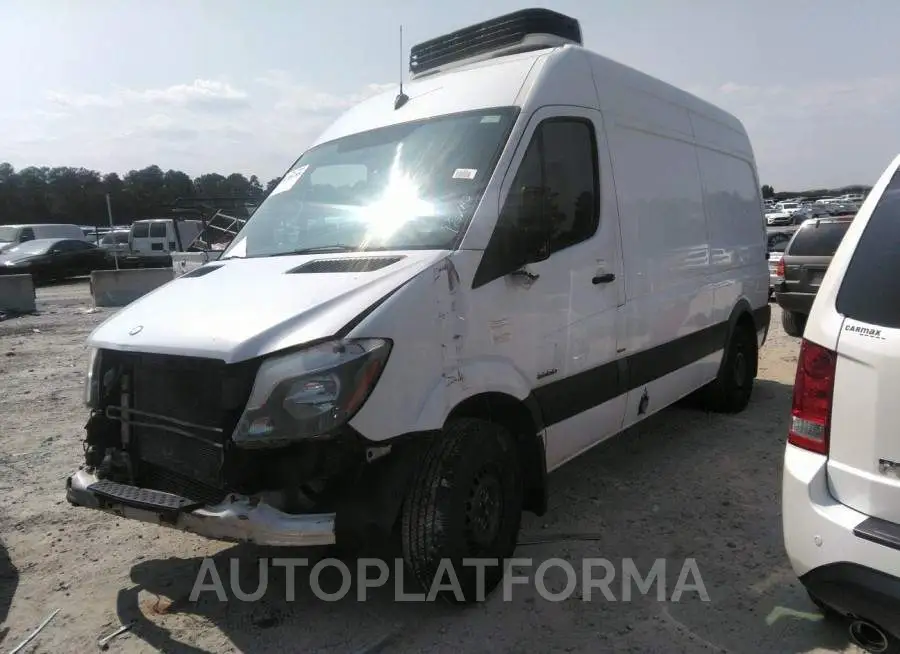 MERCEDES-BENZ SPRINTER CARGO VANS 2016 vin WD3PE7CD3GP176687 from auto auction Iaai