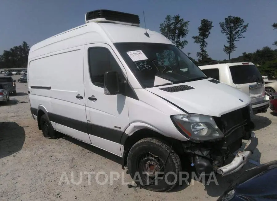 MERCEDES-BENZ SPRINTER CARGO VANS 2016 vin WD3PE7CD3GP176687 from auto auction Iaai