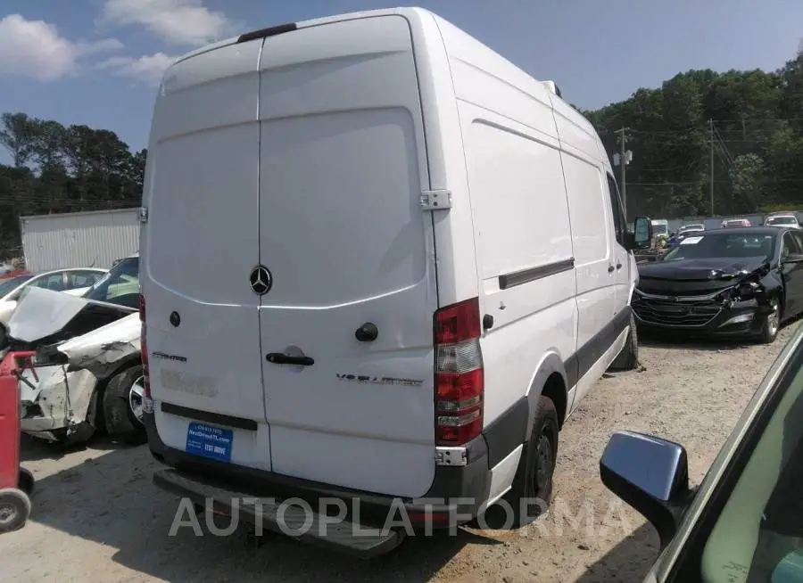 MERCEDES-BENZ SPRINTER CARGO VANS 2016 vin WD3PE7CD3GP176687 from auto auction Iaai