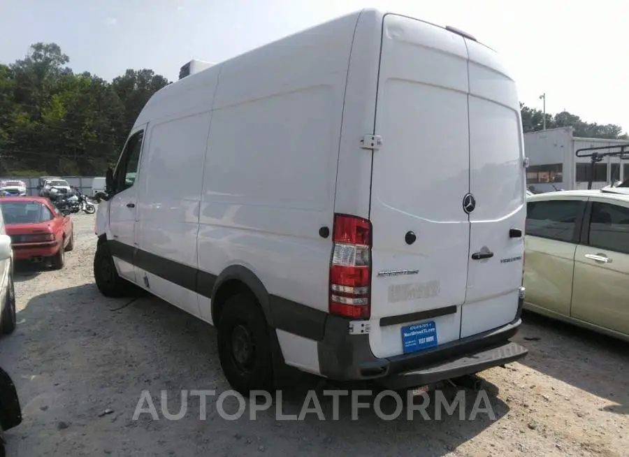 MERCEDES-BENZ SPRINTER CARGO VANS 2016 vin WD3PE7CD3GP176687 from auto auction Iaai