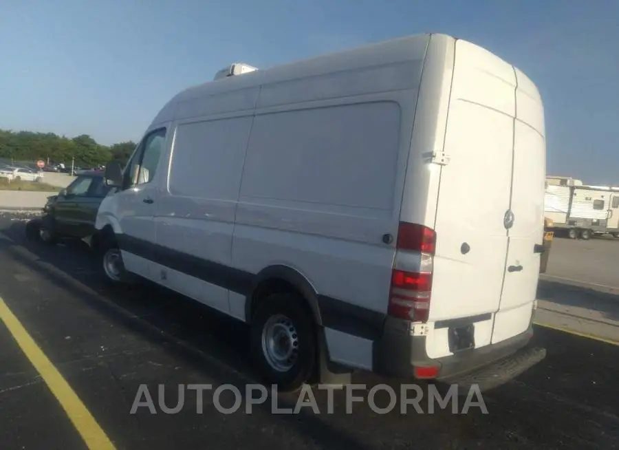 MERCEDES-BENZ SPRINTER CARGO VANS 2016 vin WD3PE7DD1GP269089 from auto auction Iaai