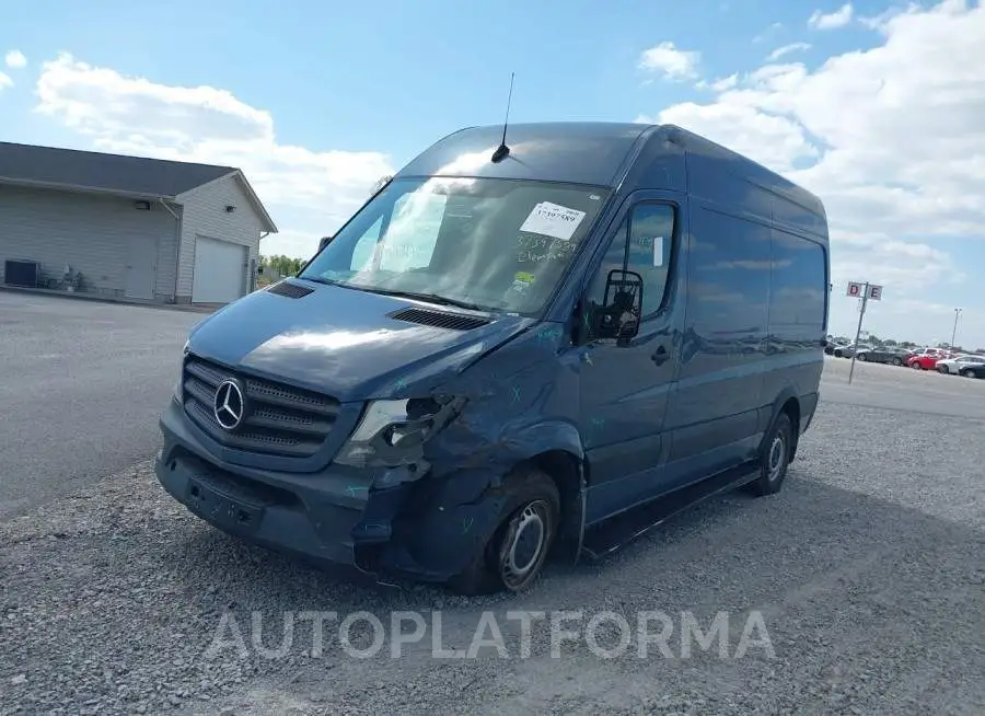 MERCEDES-BENZ SPRINTER CARGO VAN 2018 vin WD3PE7CD4JP638830 from auto auction Iaai