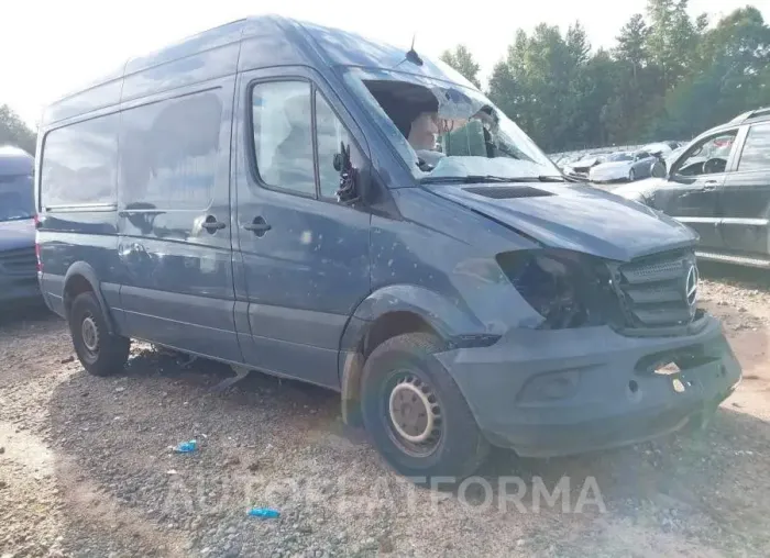 MERCEDES-BENZ SPRINTER CARGO VAN 2018 vin WD3PE7CD3JP632002 from auto auction Iaai