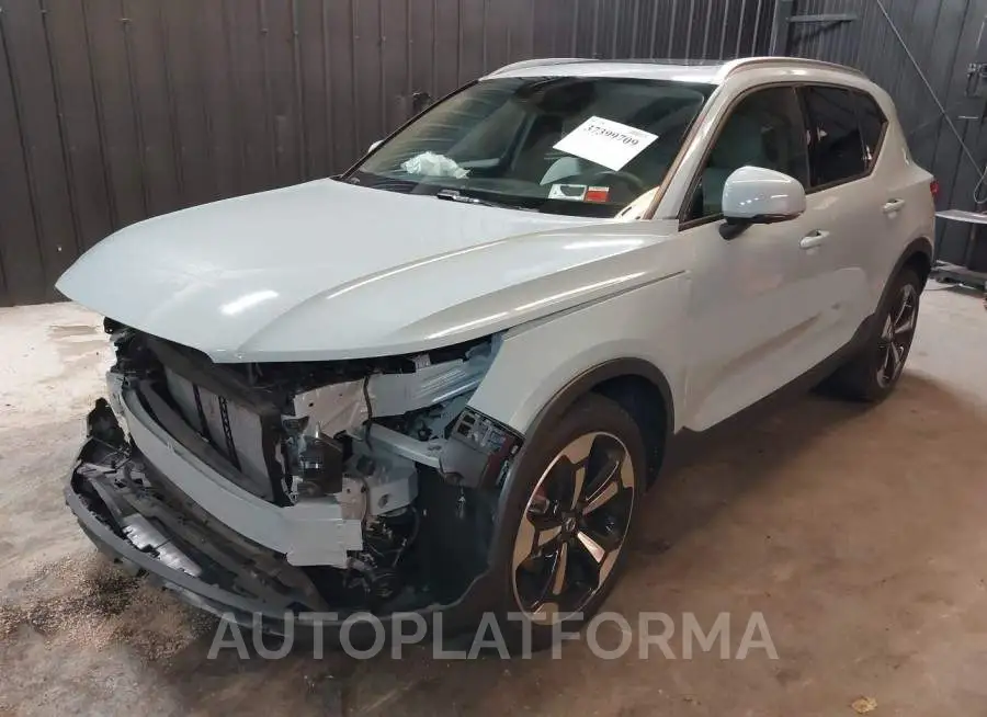 VOLVO XC40 2019 vin YV4162UK8K2124614 from auto auction Iaai