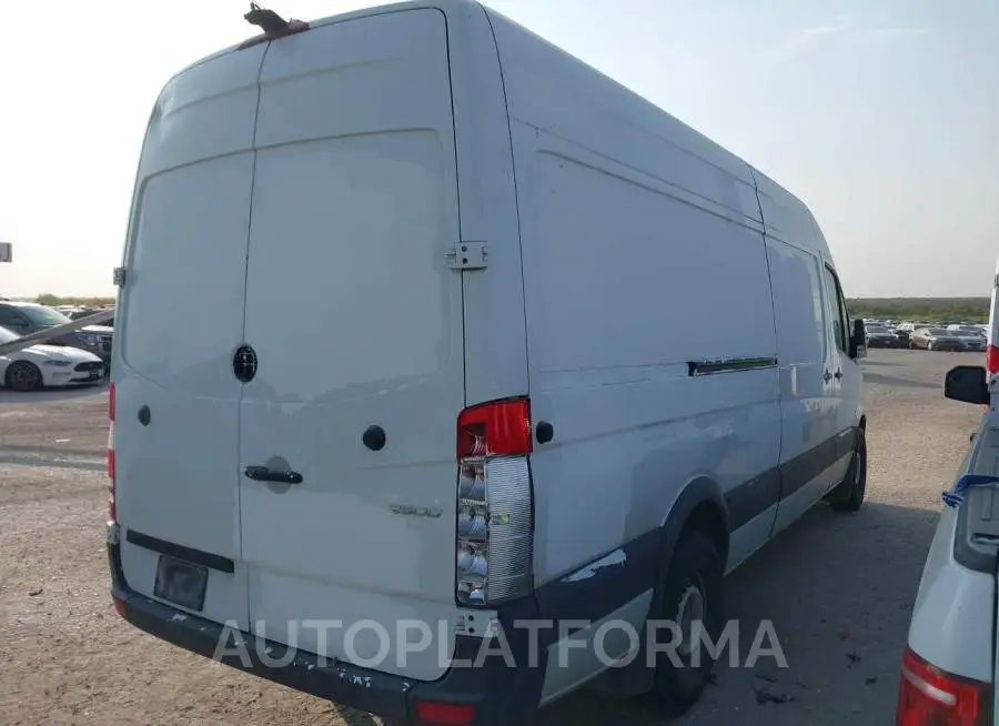 MERCEDES-BENZ SPRINTER CARGO VAN 2018 vin WD3PE8CD9JP598363 from auto auction Iaai