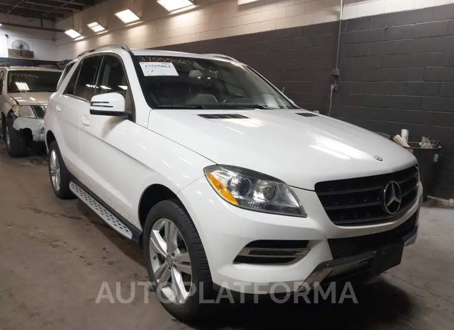 MERCEDES-BENZ M-CLASS 2015 vin 4JGDA5HB7FA577205 from auto auction Iaai