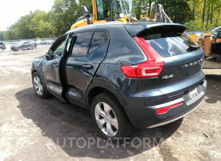 VOLVO XC40 2021 vin YV4162UK5M2583909 from auto auction Iaai