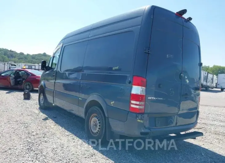 MERCEDES-BENZ SPRINTER CARGO VAN 2018 vin WD3PE7CD7JP622363 from auto auction Iaai