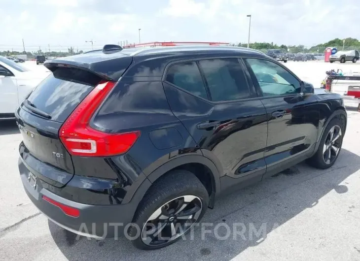 VOLVO XC40 2020 vin YV4162UK4L2260658 from auto auction Iaai