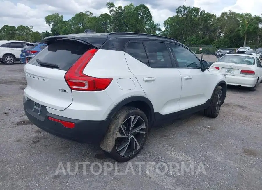 VOLVO XC40 2022 vin YV4162UM4N2730711 from auto auction Iaai