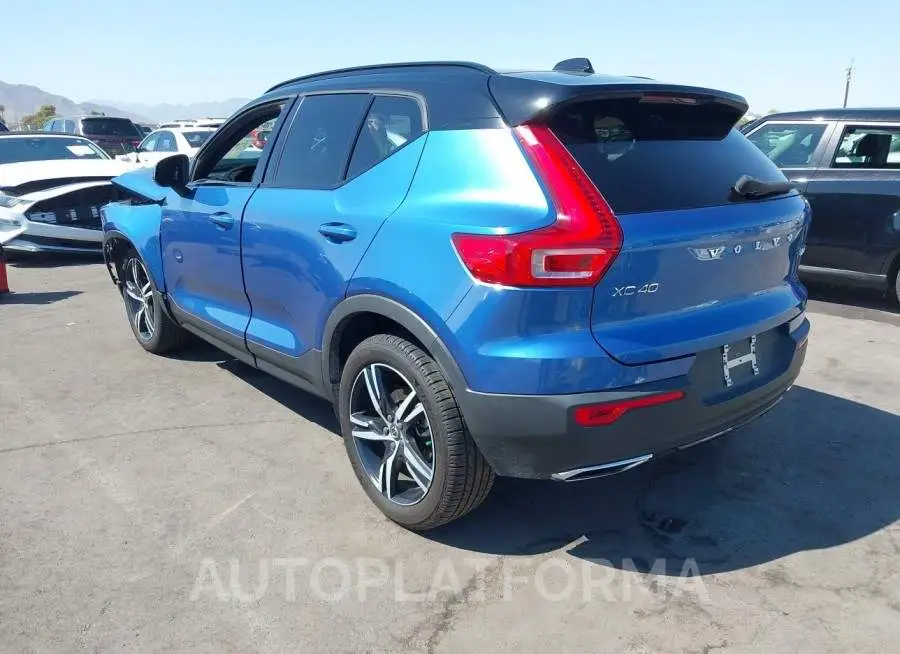 VOLVO XC40 2019 vin YV4162UM5K2151819 from auto auction Iaai