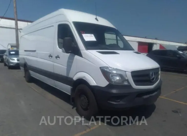 MERCEDES-BENZ SPRINTER CARGO VAN 2018 vin WD3PE8CD0JP613445 from auto auction Iaai