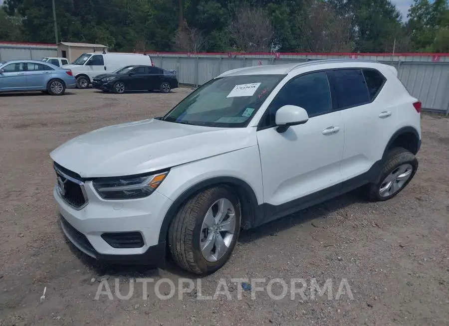 VOLVO XC40 2022 vin YV4162UK4N2759849 from auto auction Iaai