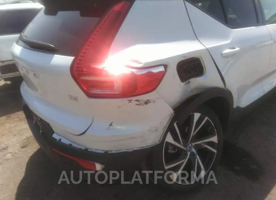 VOLVO XC40 2021 vin YV4AC2HM7M2482715 from auto auction Iaai