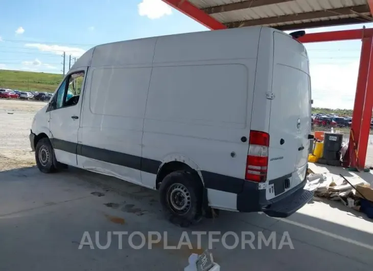 MERCEDES-BENZ SPRINTER CARGO VAN 2018 vin WD3PE7CD2JP609326 from auto auction Iaai