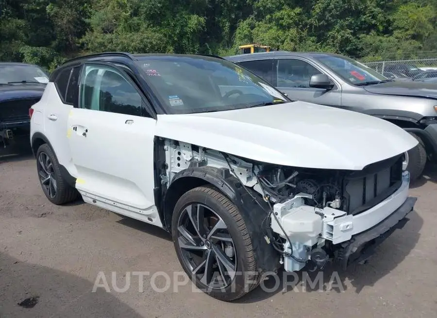 VOLVO XC40 2021 vin YV4162UM5M2529317 from auto auction Iaai