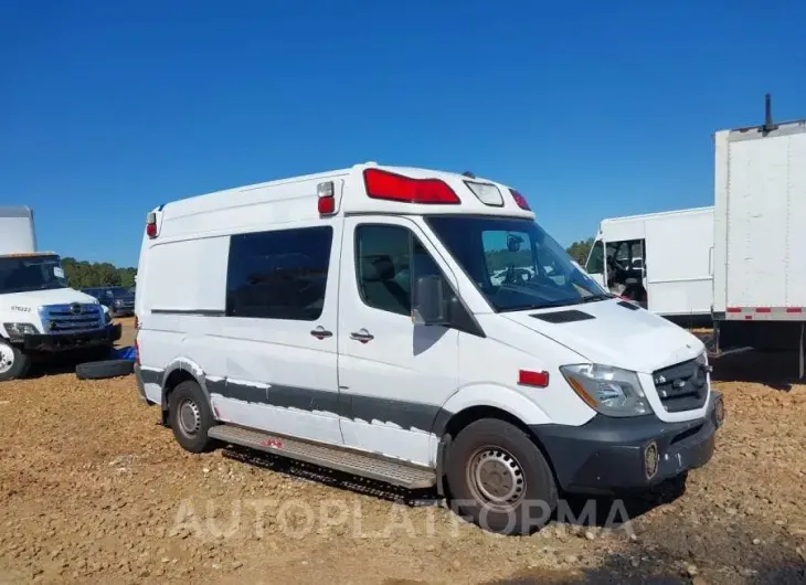 MERCEDES-BENZ SPRINTER CARGO VANS 2015 vin WD3PE7CC6FP164717 from auto auction Iaai