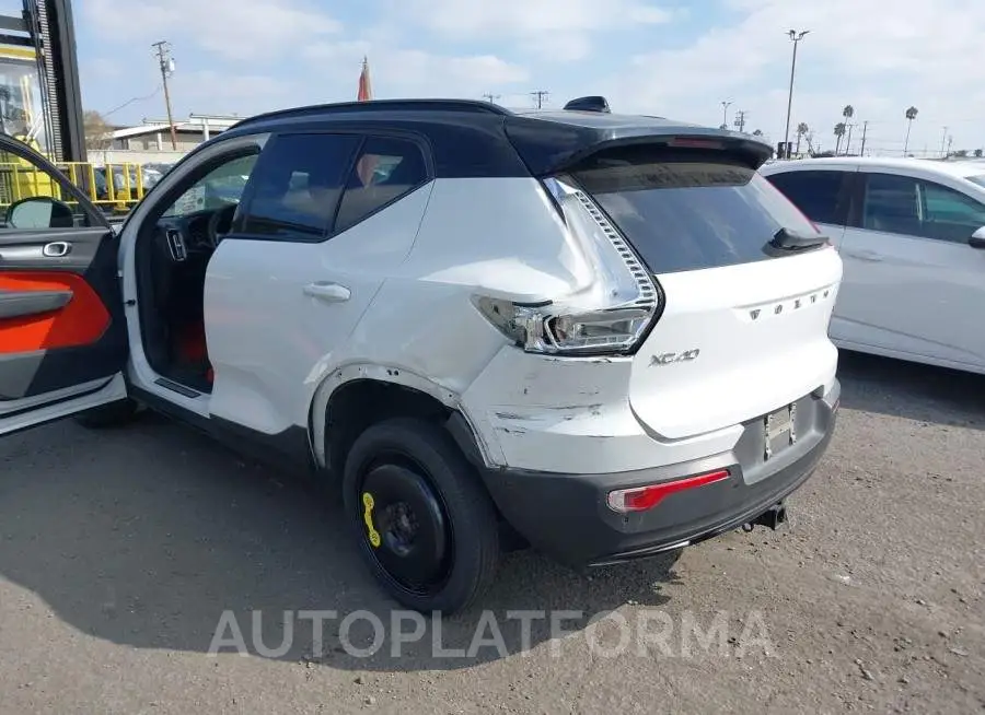 VOLVO XC40 2019 vin YV4162XZ7K2006305 from auto auction Iaai