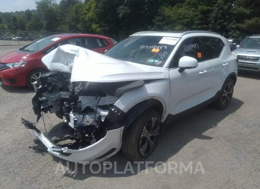 VOLVO XC40 2022 vin YV4162UL1N2642223 from auto auction Iaai