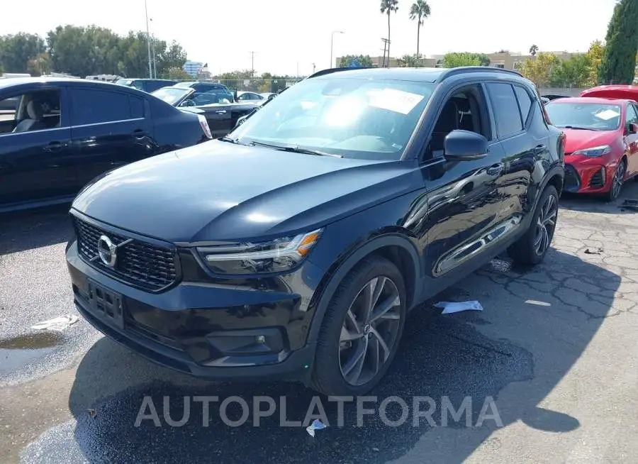 VOLVO XC40 2020 vin YV4162UM7L2318361 from auto auction Iaai