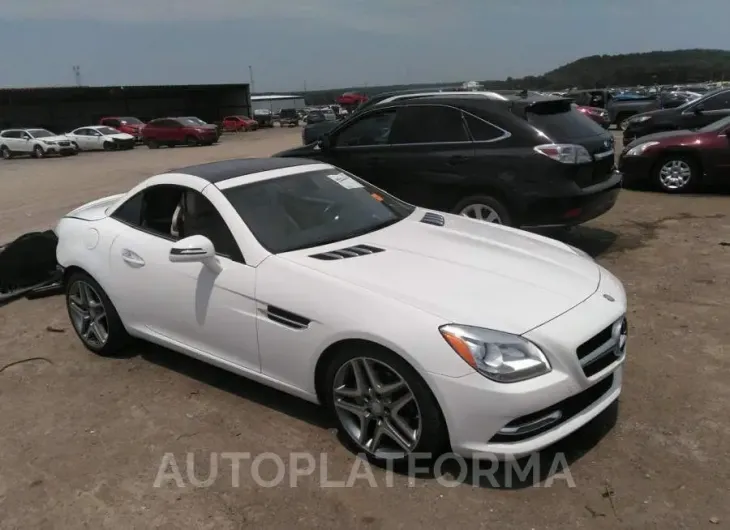 MERCEDES-BENZ SLK-CLASS 2015 vin WDDPK4HA3FF096621 from auto auction Iaai