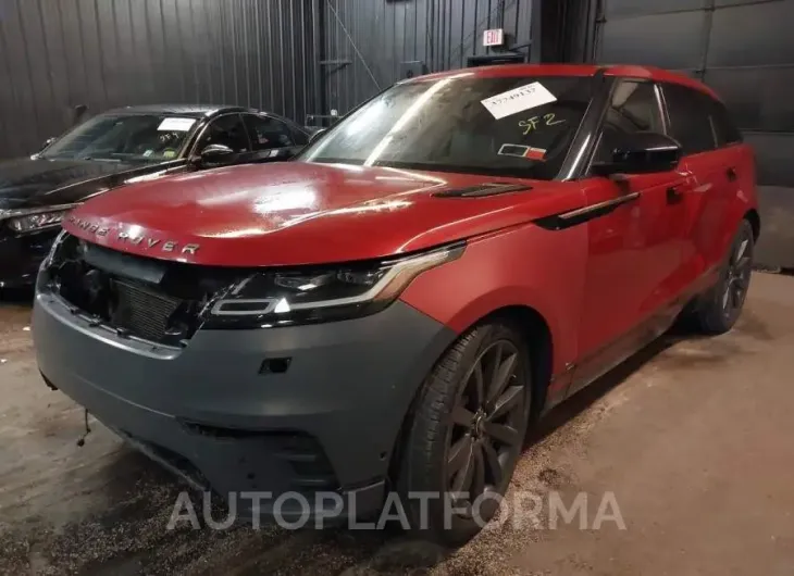 LAND ROVER RANGE ROVER VELAR 2018 vin SALYL2RV3JA704640 from auto auction Iaai