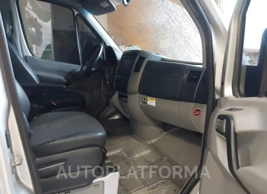 MERCEDES-BENZ SPRINTER CARGO VANS 2016 vin WD3PE7DD8GP243511 from auto auction Iaai