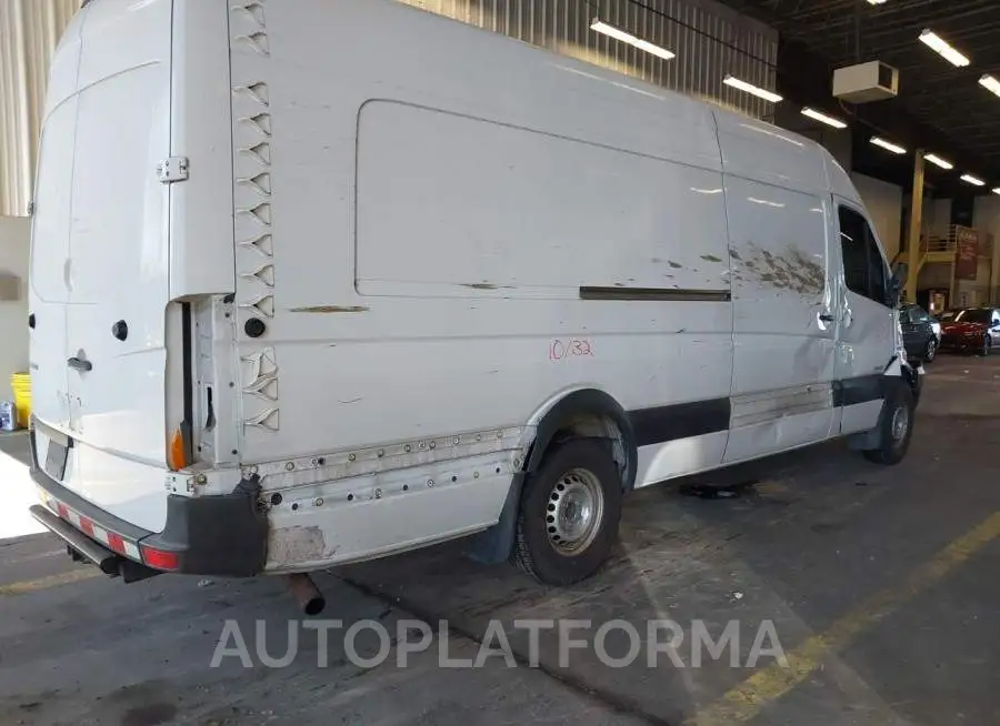 MERCEDES-BENZ SPRINTER CARGO VANS 2016 vin WD3PE8DD7GP174039 from auto auction Iaai