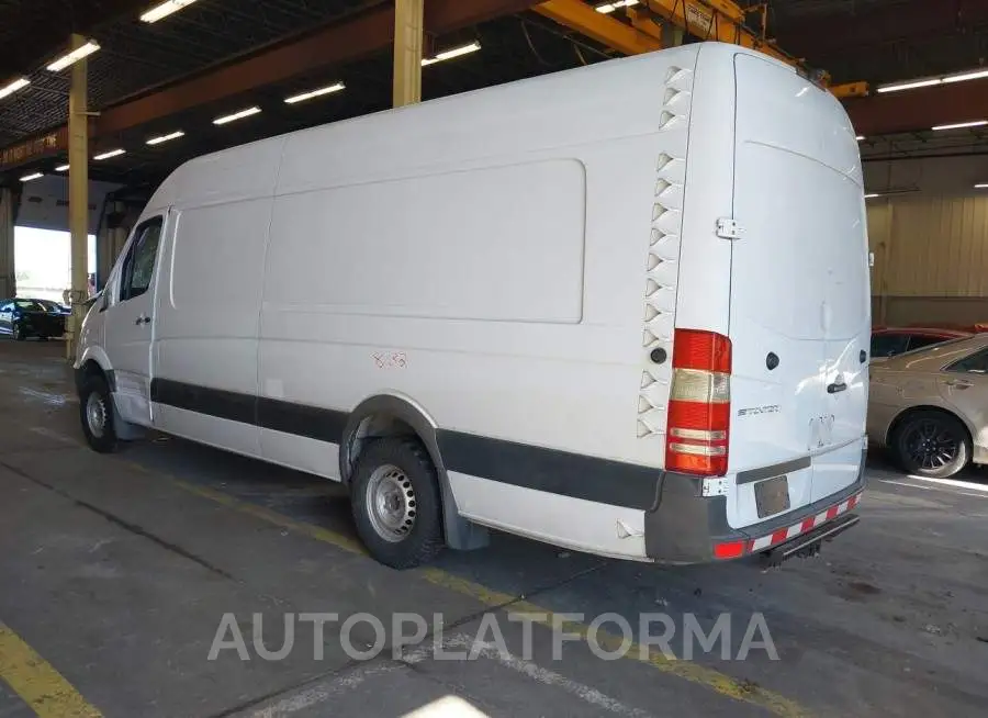 MERCEDES-BENZ SPRINTER CARGO VANS 2016 vin WD3PE8DD7GP174039 from auto auction Iaai