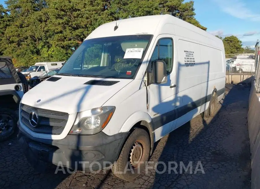 MERCEDES-BENZ SPRINTER CARGO VANS 2015 vin WD3PE8DC7FP112470 from auto auction Iaai