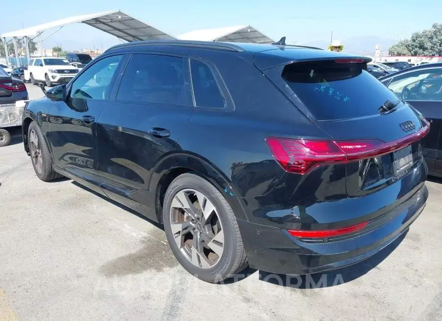 AUDI E-TRON 2022 vin WA1AAAGE9NB027227 from auto auction Iaai